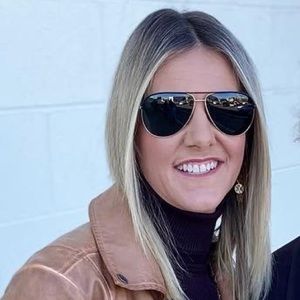 Meet your Posher, Pamela